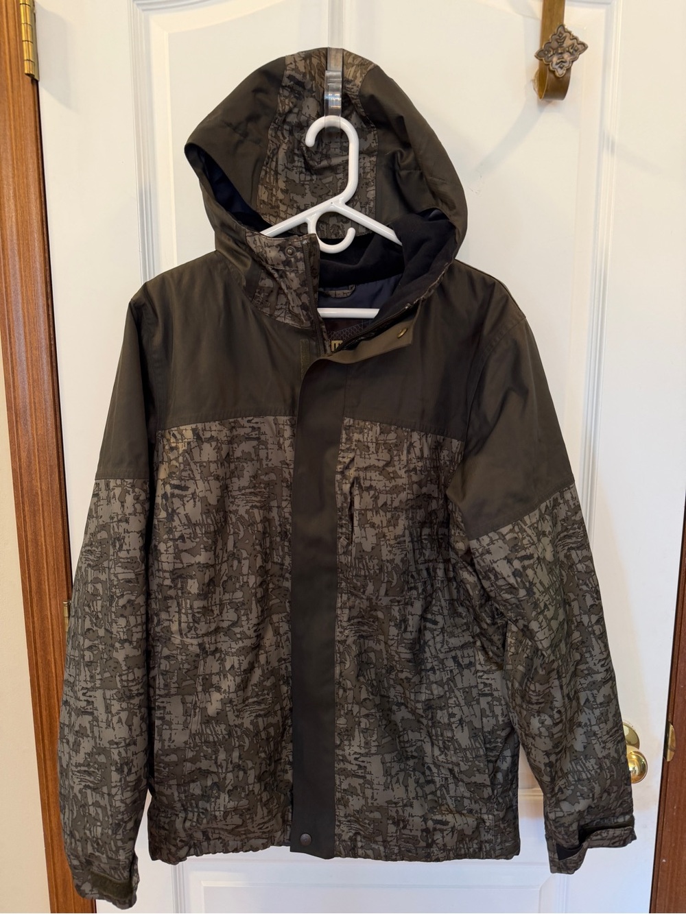 Sims Like NEW! Snowboard Jacket Dark Olive Green/Camo Pattern